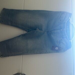 Brand new capri jeans